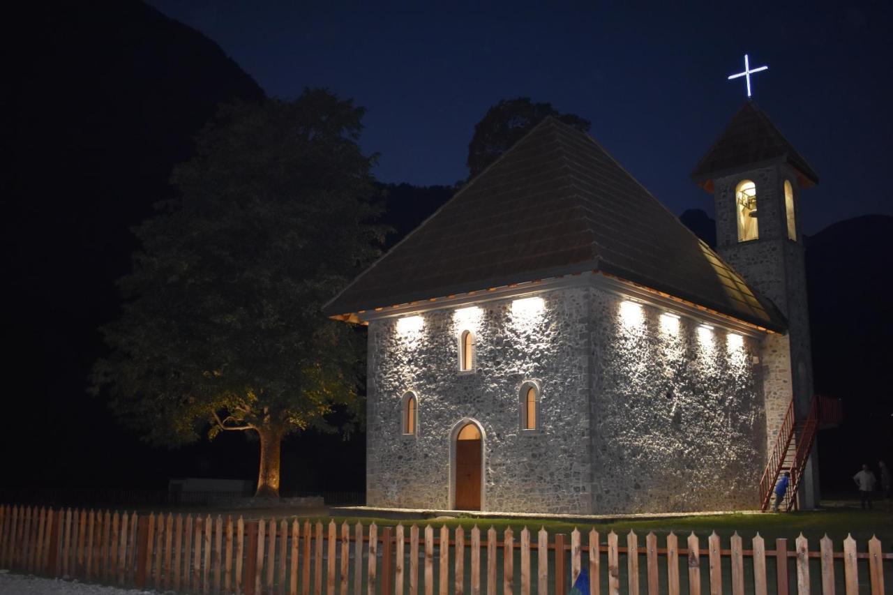 Bujtina Zici Hotel Theth Exterior photo